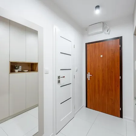 Apartment Karpatska *